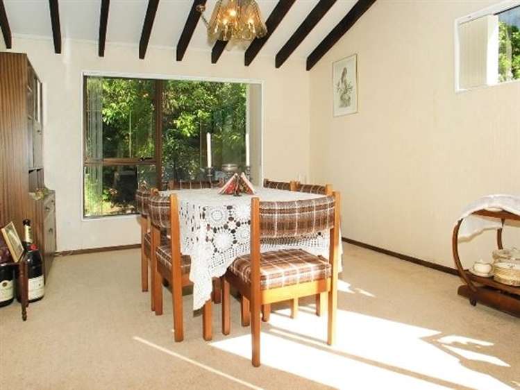 28 Peterhouse Street Tawa_5