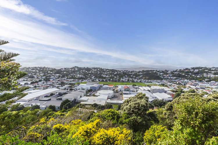 24 Waiwera Crescent Maupuia_6