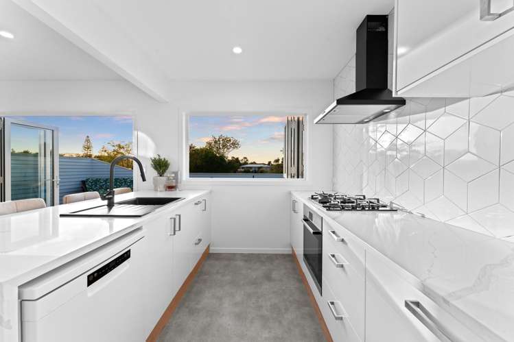 23b Woodglen Road Glen Eden_11