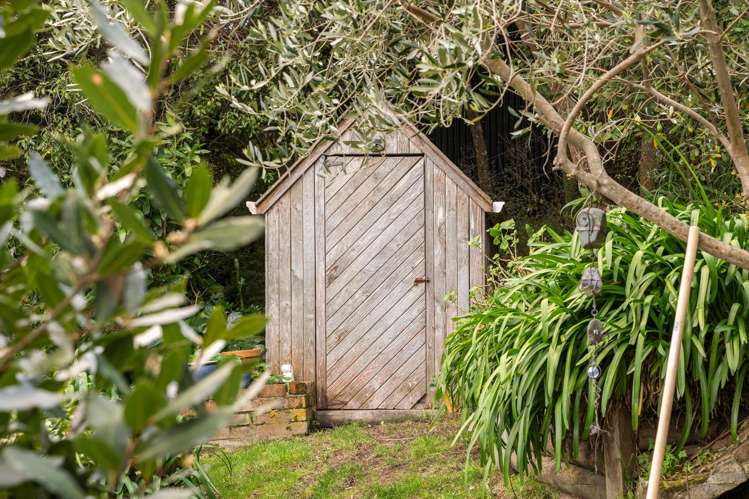 8 Bayview Road Charteris Bay_28