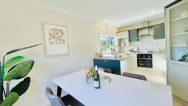 1266 New North Road_3