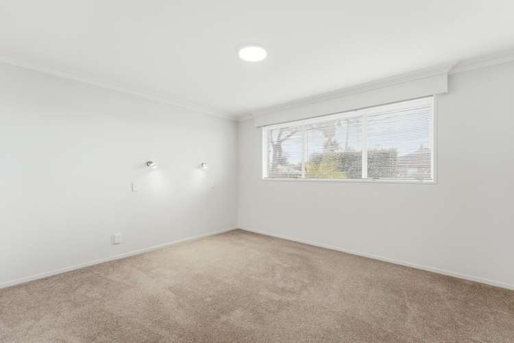 62A Pemberton Crescent Greerton_9