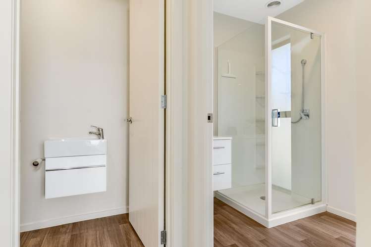 2/36 Odette Street Bader_11