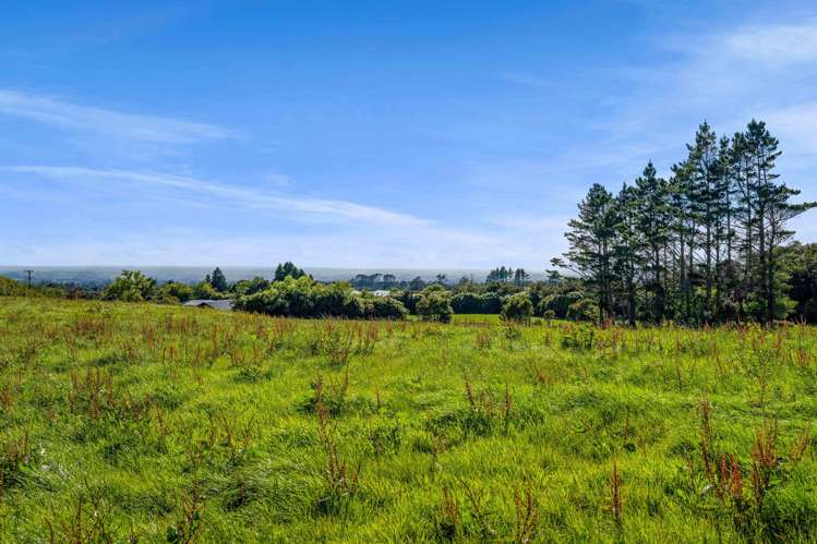 2175 Egmont Road Kaimiro_3