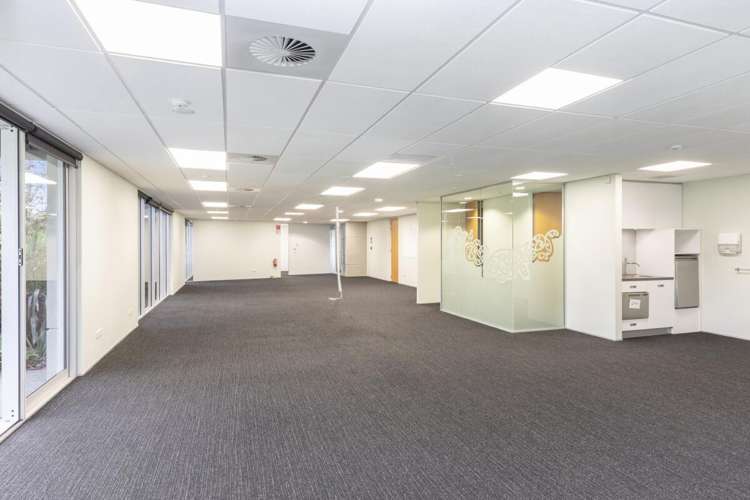 Unit 7, 9 Sir Gil Simpson Drive Burnside_14