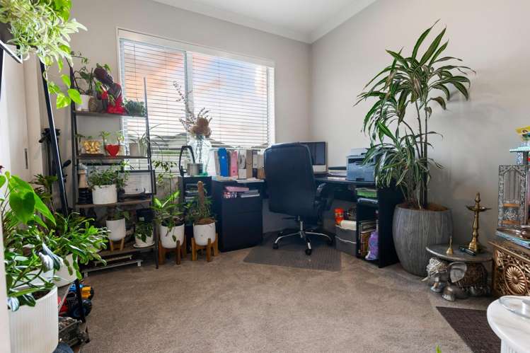 8 Gemscott Crescent Huapai_17