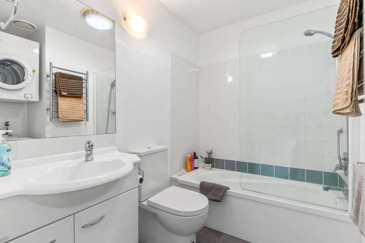 98/92 Bush Road Albany_4