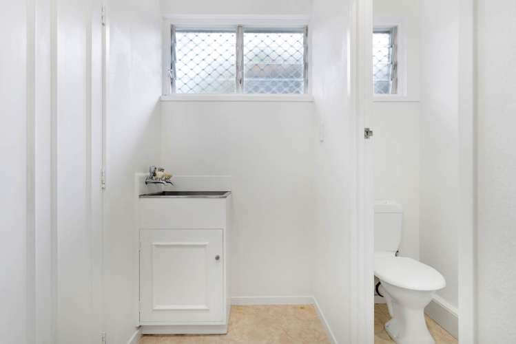 9/20a Charlton Avenue Mount Eden_11