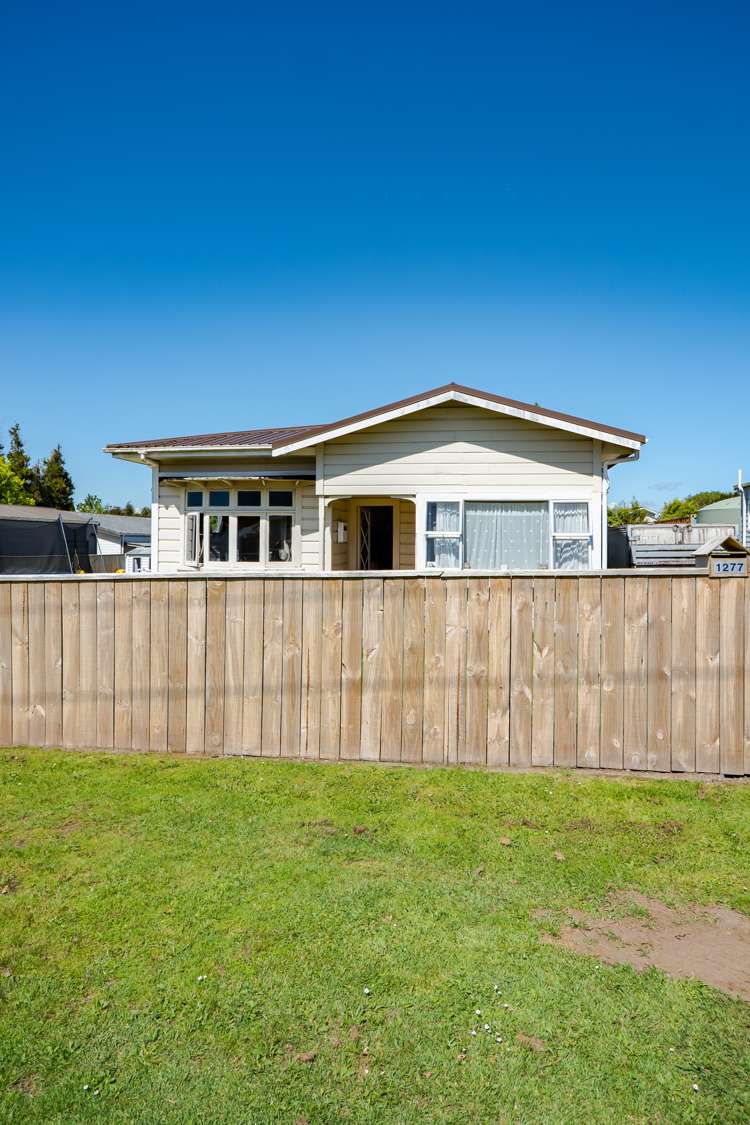 1277 Egmont Road Egmont Village_56