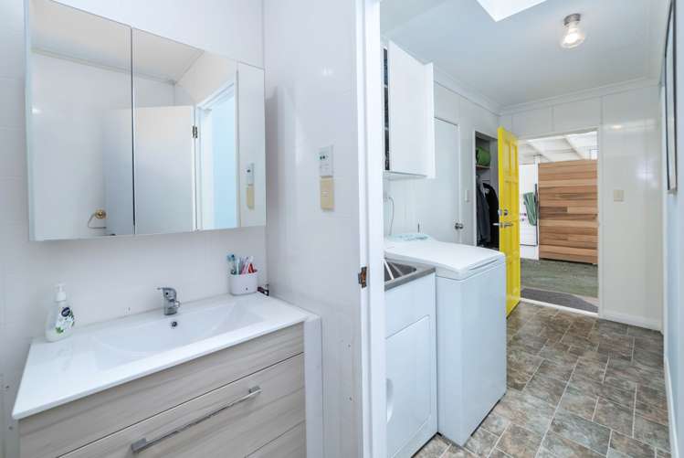 67 Whangaimoana Beach Road Pirinoa_18