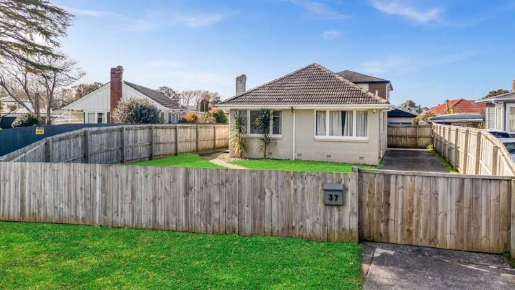 37 Hallberry Road Mangere East_19