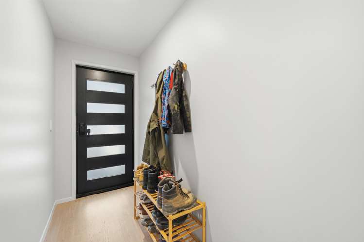 4 Dunnock Street, Hanley's Farm Jacks Point_17