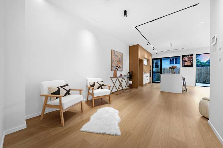 Lot 2&3/1 Imatra Place Sunnyhills_21