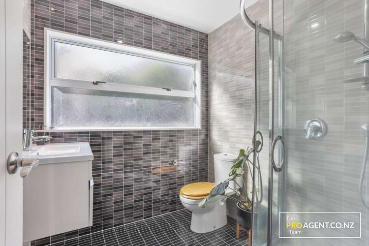 9a Atkinson Road Titirangi_13