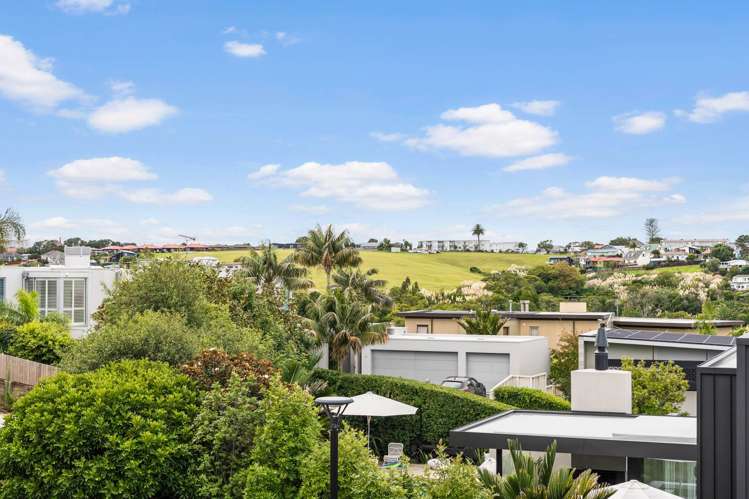 11/32 Karori Crescent Orakei_12