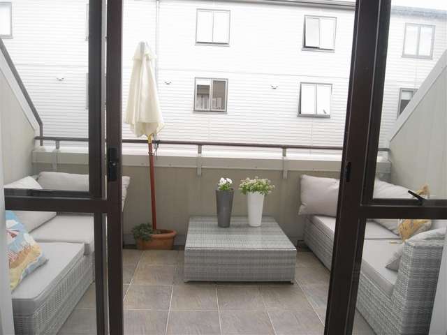 7/27 Rossmay Terrace Mount Eden_3