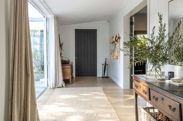 379i Gordons Road Waiheke Island_19