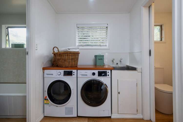 679 Huia Road Parau_20