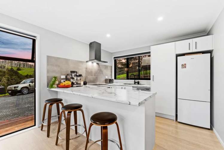 325 Hepburn Creek Road_4