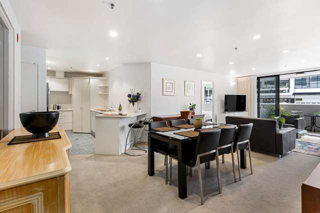 1I/175 Hurstmere Road Takapuna_3