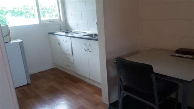 10/4 Meade Street 11074_3