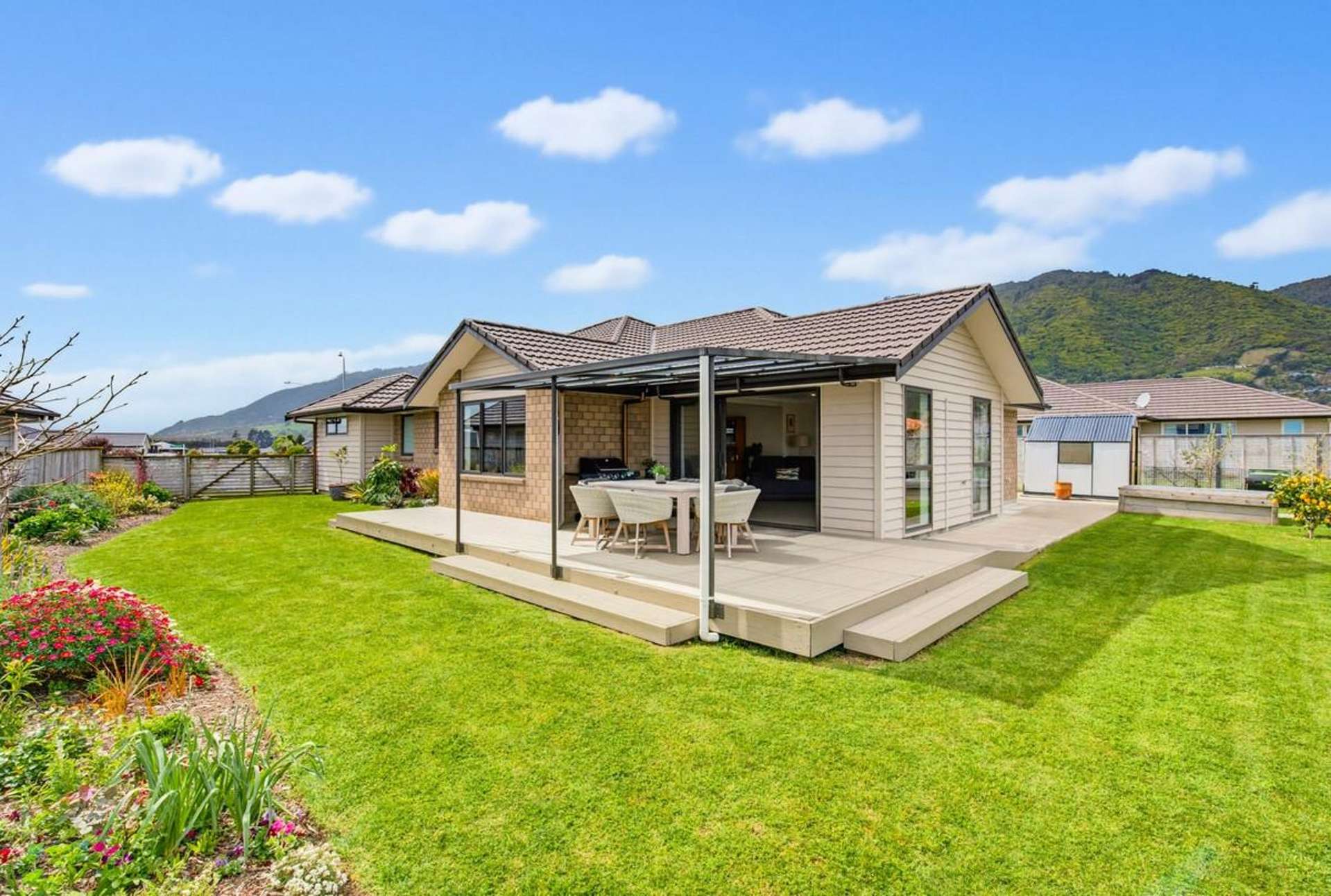 35 Waipunahau Road Waikanae_0