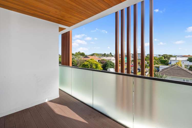 302/2A Truro Road Sandringham_13