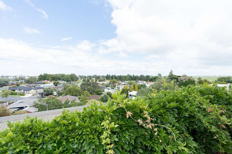 135 Tuhikaramea Road Dinsdale_29