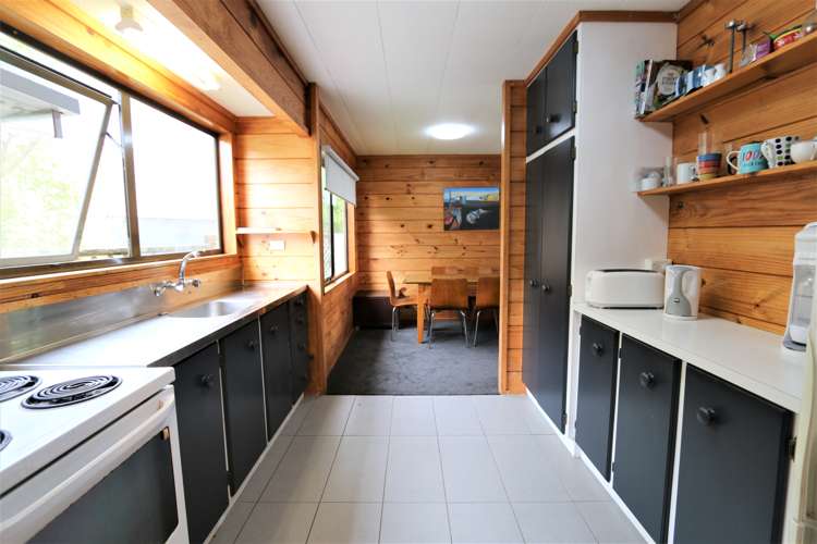 5a Deane Avenue Titirangi_5