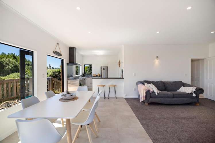 14 Violet Street Riverton_10