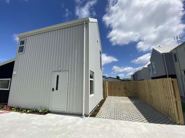 Modern Living, 1 Bedroom Townhouse