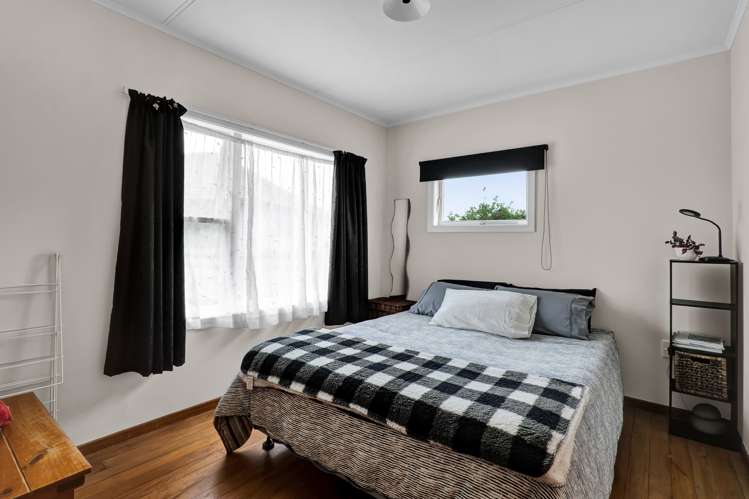 89a Broadway Waitara_12