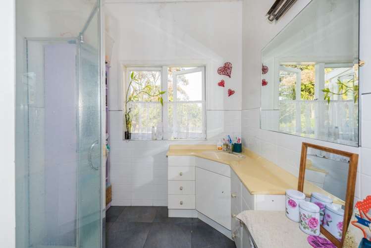 369 Upper Harbour Drive Greenhithe_17