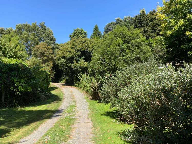 59 Riverbank Road Okoia_12