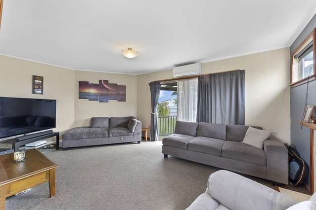 27 Cavendish Crescent Awapuni_2