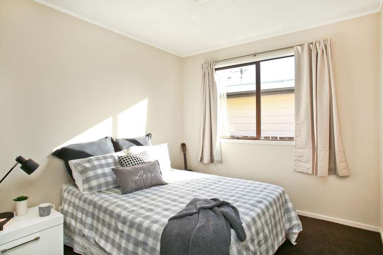 24 Hibiscus Avenue Hamilton Lake_10