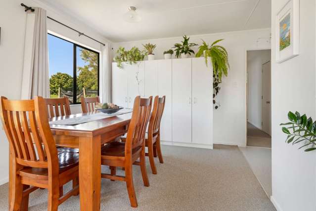 13 Robinson Street Katikati_4