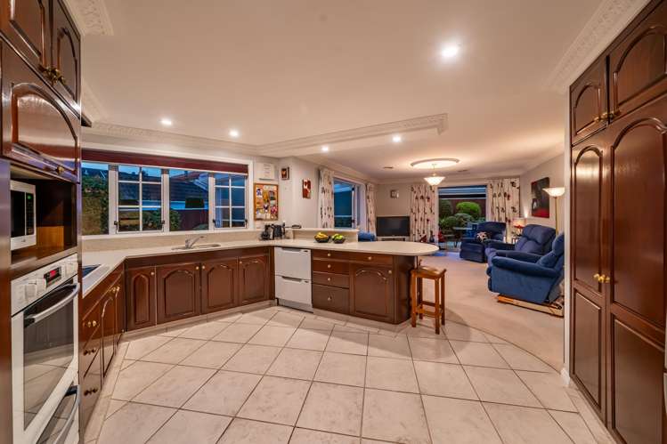 19 Comeskey Grove_4