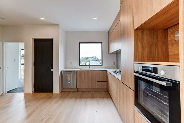 9 Paretao Street Massey_1