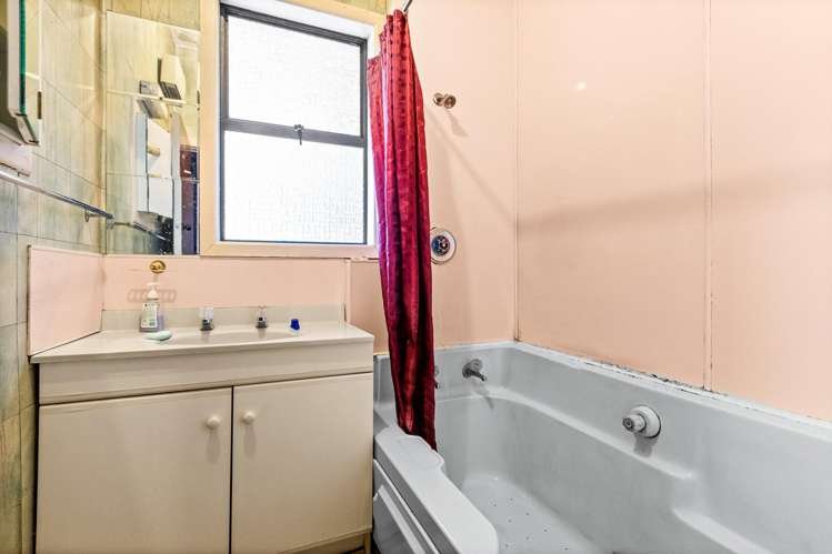 8 Cassino Crescent Onekawa_11