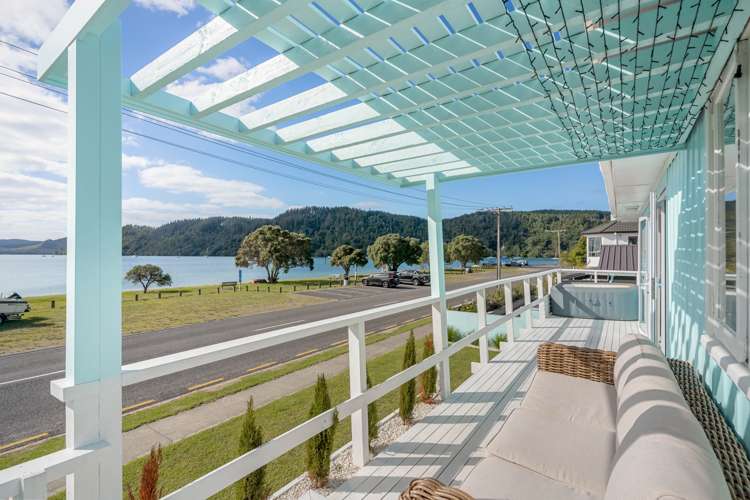 611 Beach Road Whangamata_2