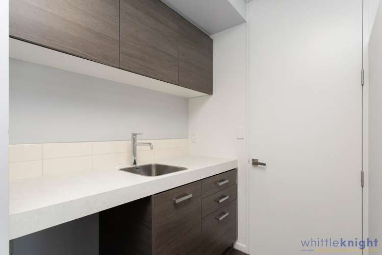 10/211 Ferry Road Waltham_12