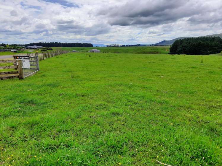 28 Highland View Drive Tokomaru_2