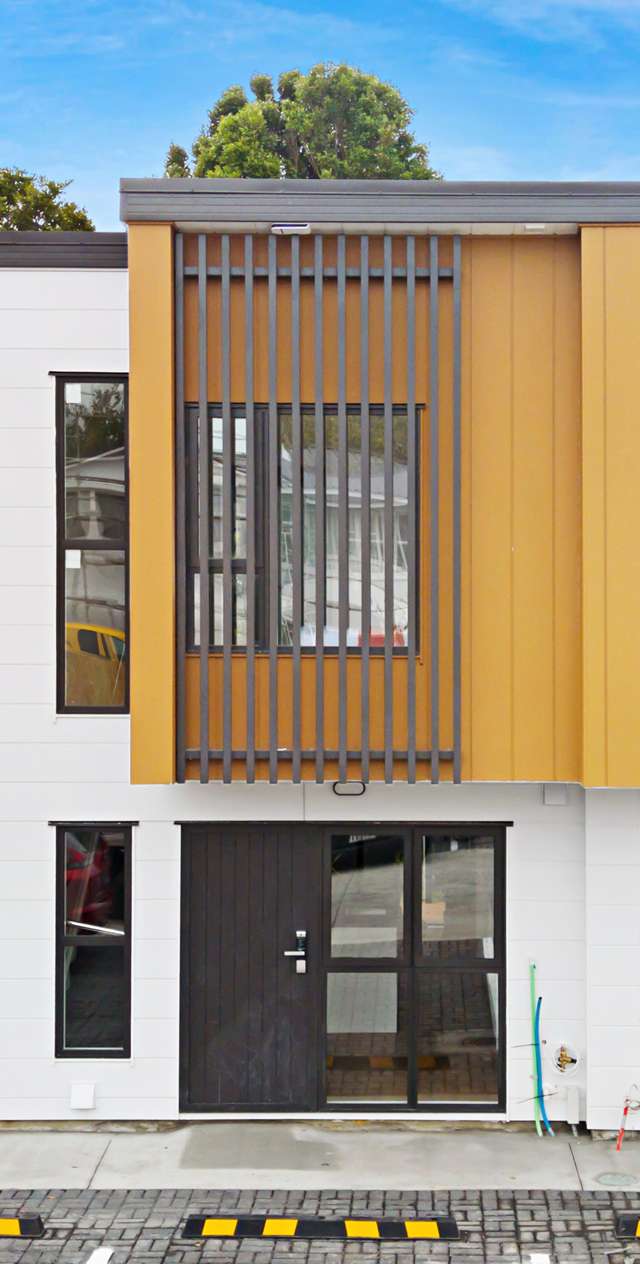 8/32 Brandon Road Glen Eden_4