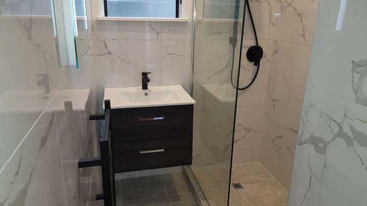 2/49 Grey Street Onehunga_1