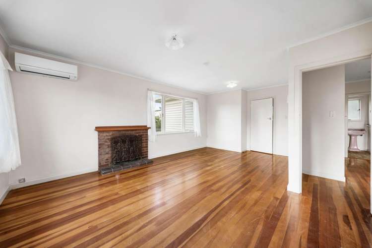 27 Reid Road New Lynn_3