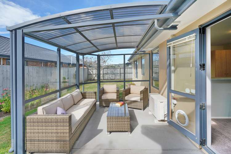 6 Delta Way Woolston_13