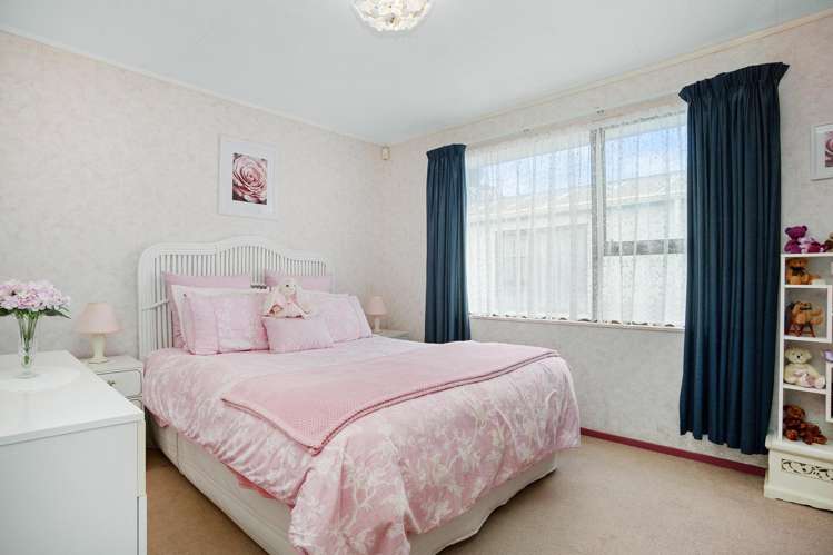 10 Morning View Titahi Bay_14