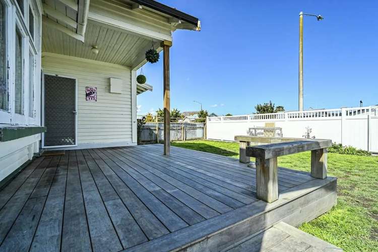 700 Buller Street Akina_14