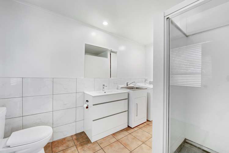 44 Beach Road Waikawa_13